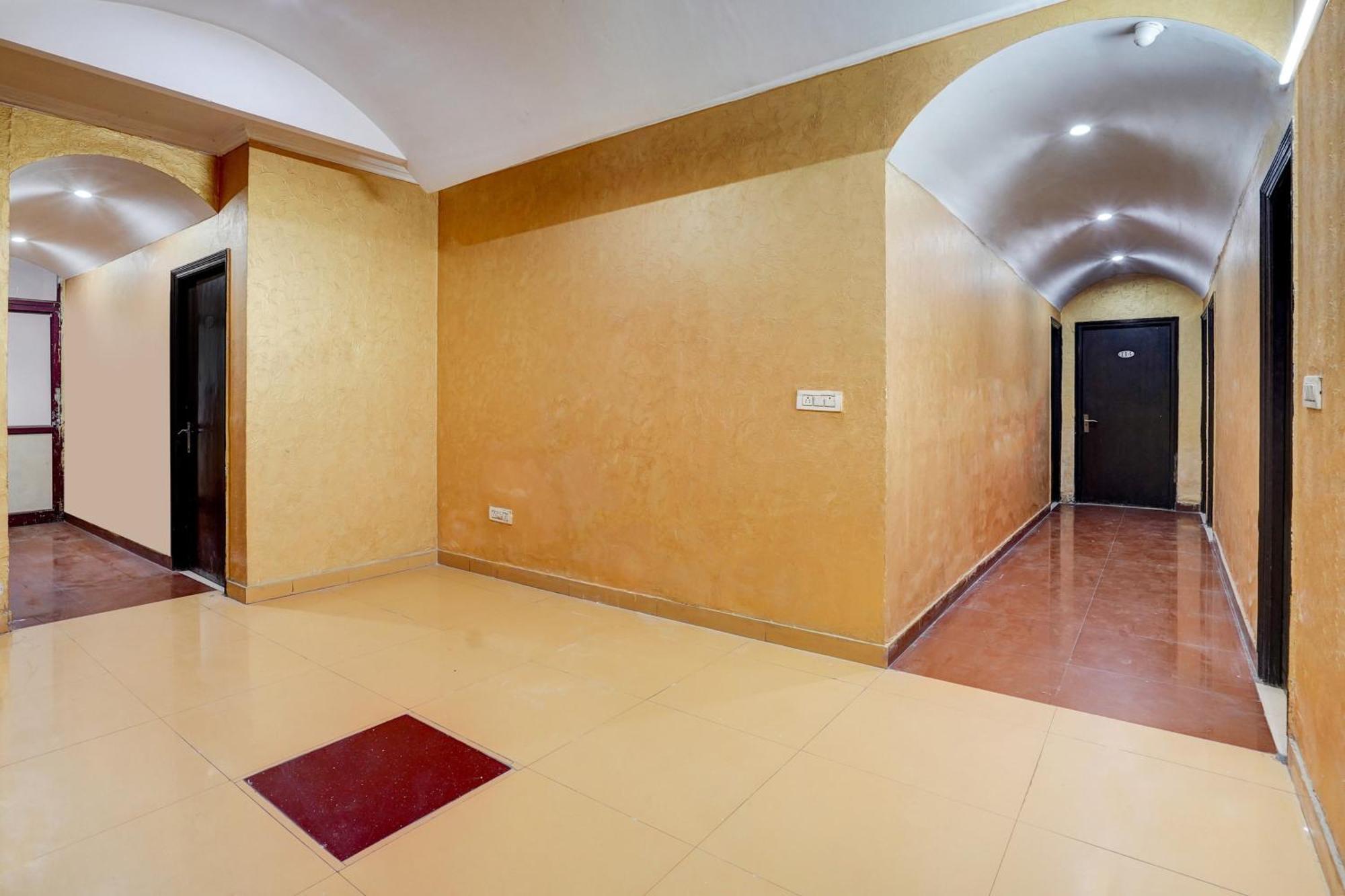 Super Hotel O Bg Hotel Faridabad Exterior photo