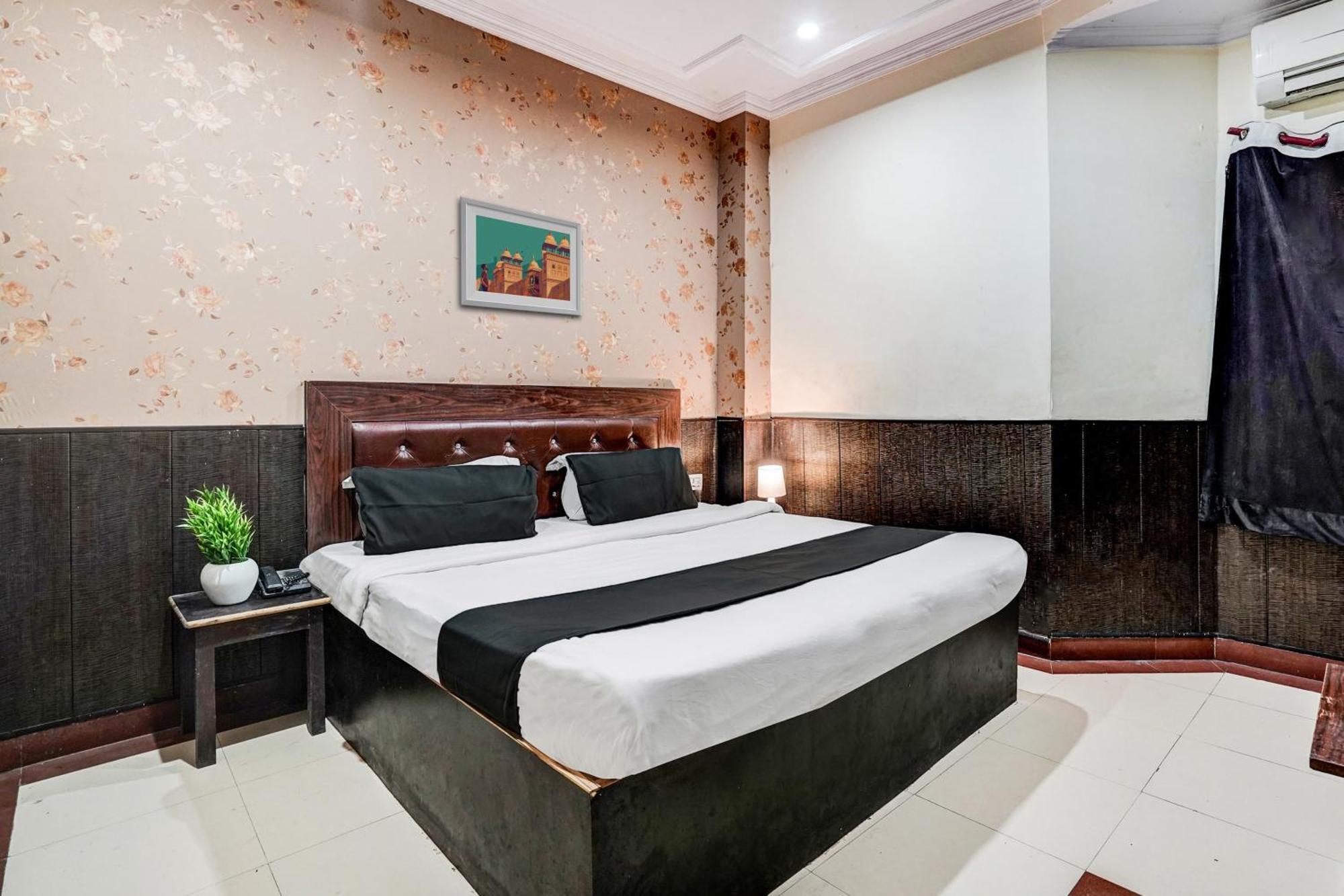 Super Hotel O Bg Hotel Faridabad Exterior photo